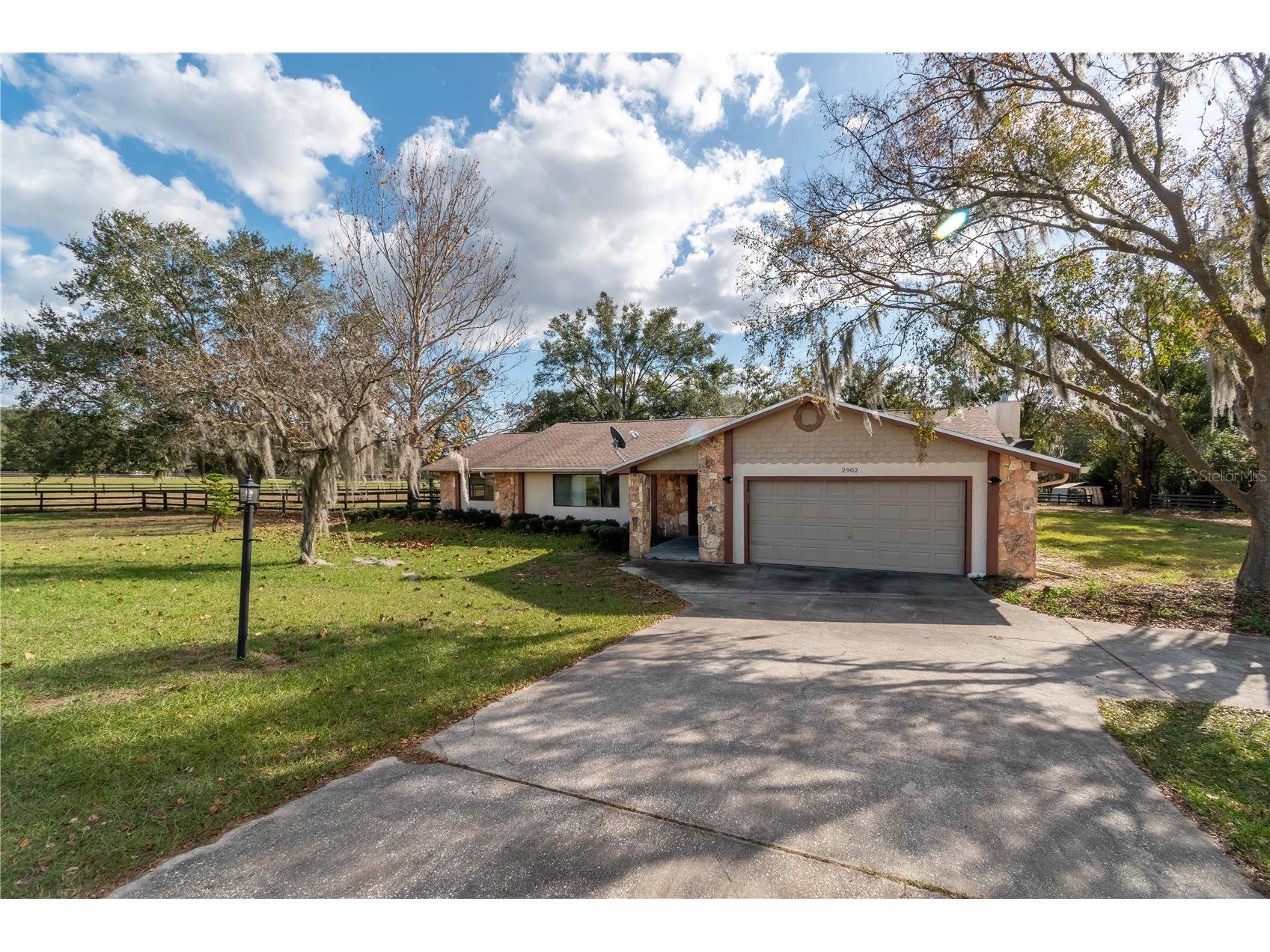 2902 Marion County Road Weirsdale FL 32195 OM715549 image2