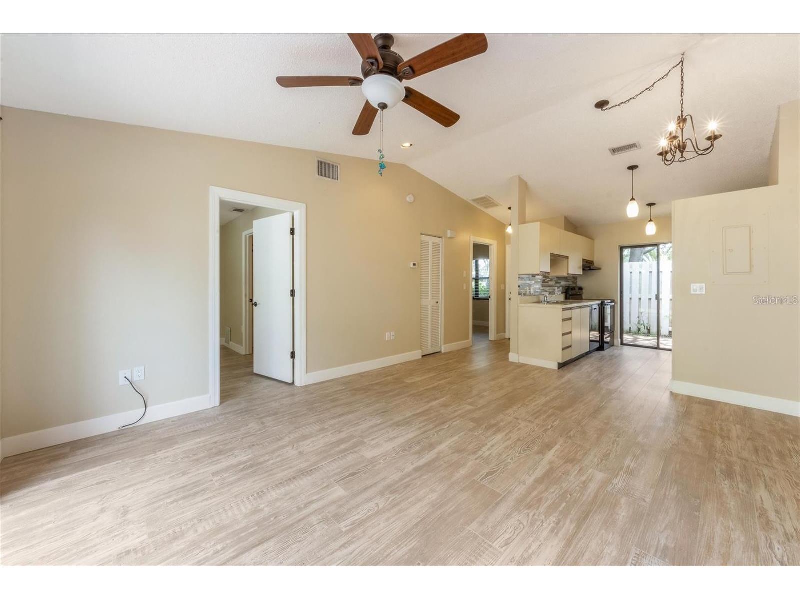 2903 62nd Street W #303 Bradenton FL 34209 A4696444 image10