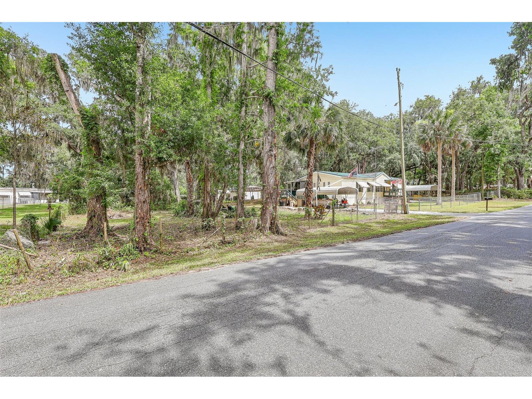 2903 Cr 426e Lake Panasoffkee FL 33538 G5112481 image3