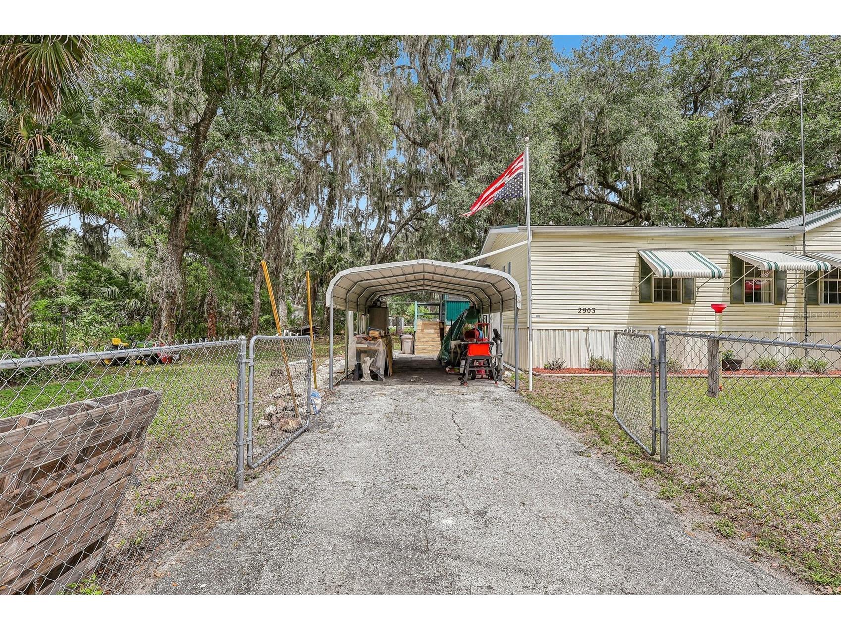 2903 Cr 426e Lake Panasoffkee FL 33538 G5112481 image4