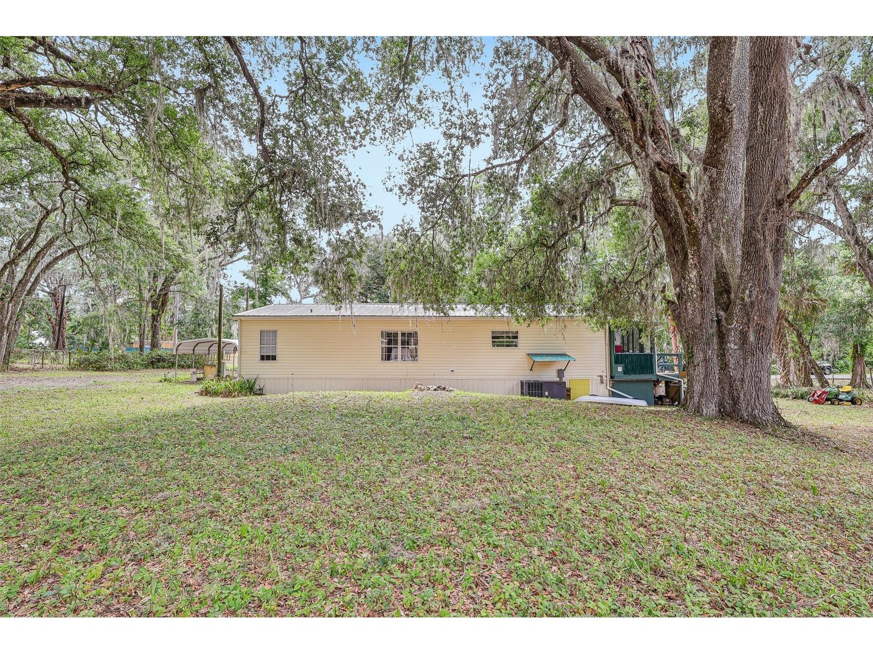 2903 Cr 426e Lake Panasoffkee FL 33538 G5112481 image6