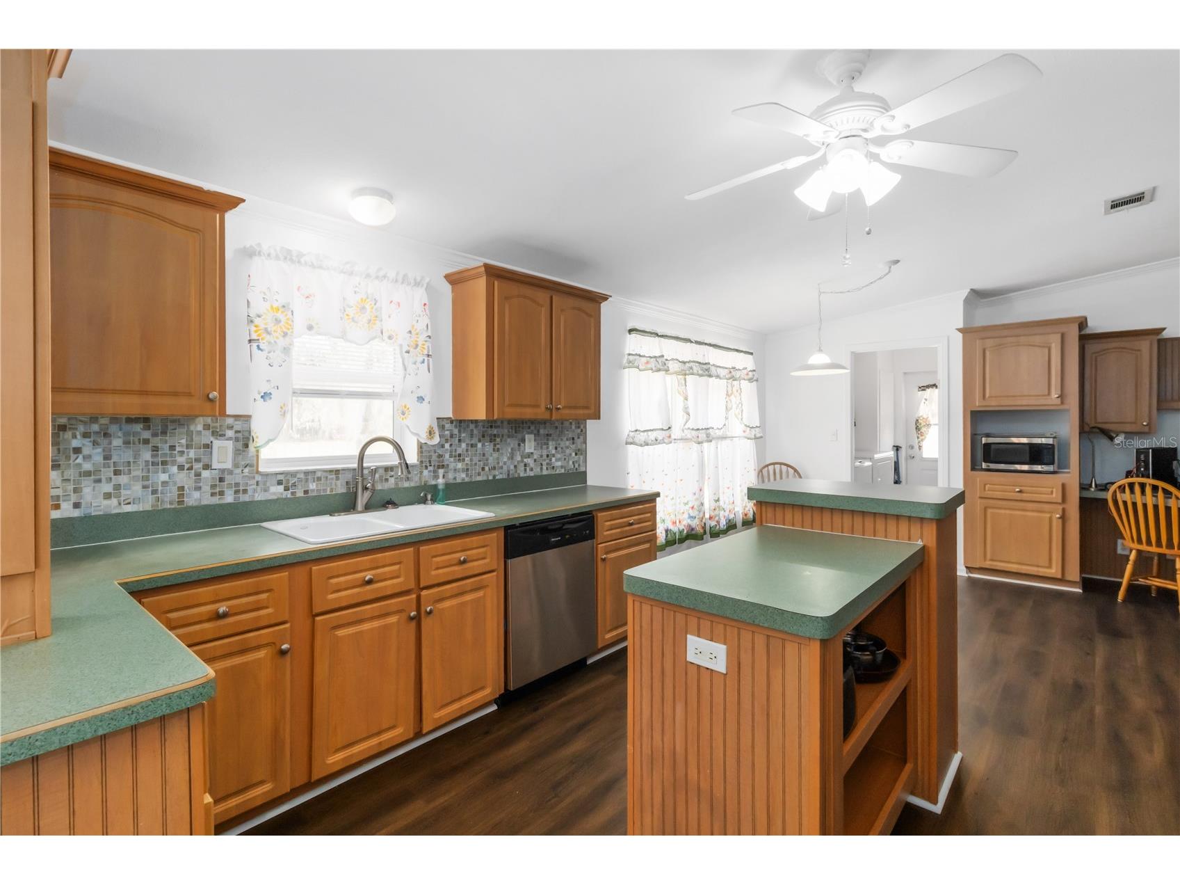 2903 Pritcher Manor Court Lithia FL 33547 TB8485083 image5