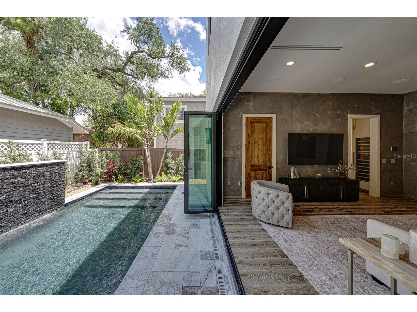 2903 W Hawthorne Road Tampa FL 33611 TB8505810 image25