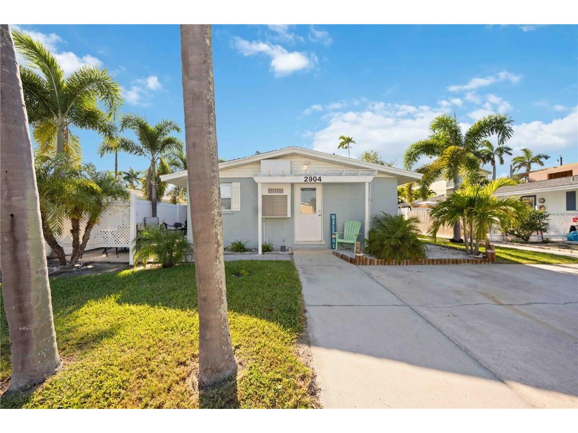 2904 Avenue B #A & B Holmes Beach FL 34217 A4671190 image1