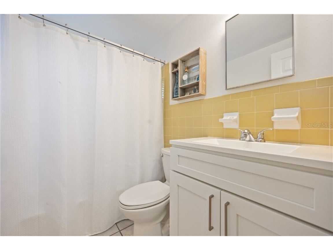 2904 Avenue B #A & B Holmes Beach FL 34217 A4671190 image15