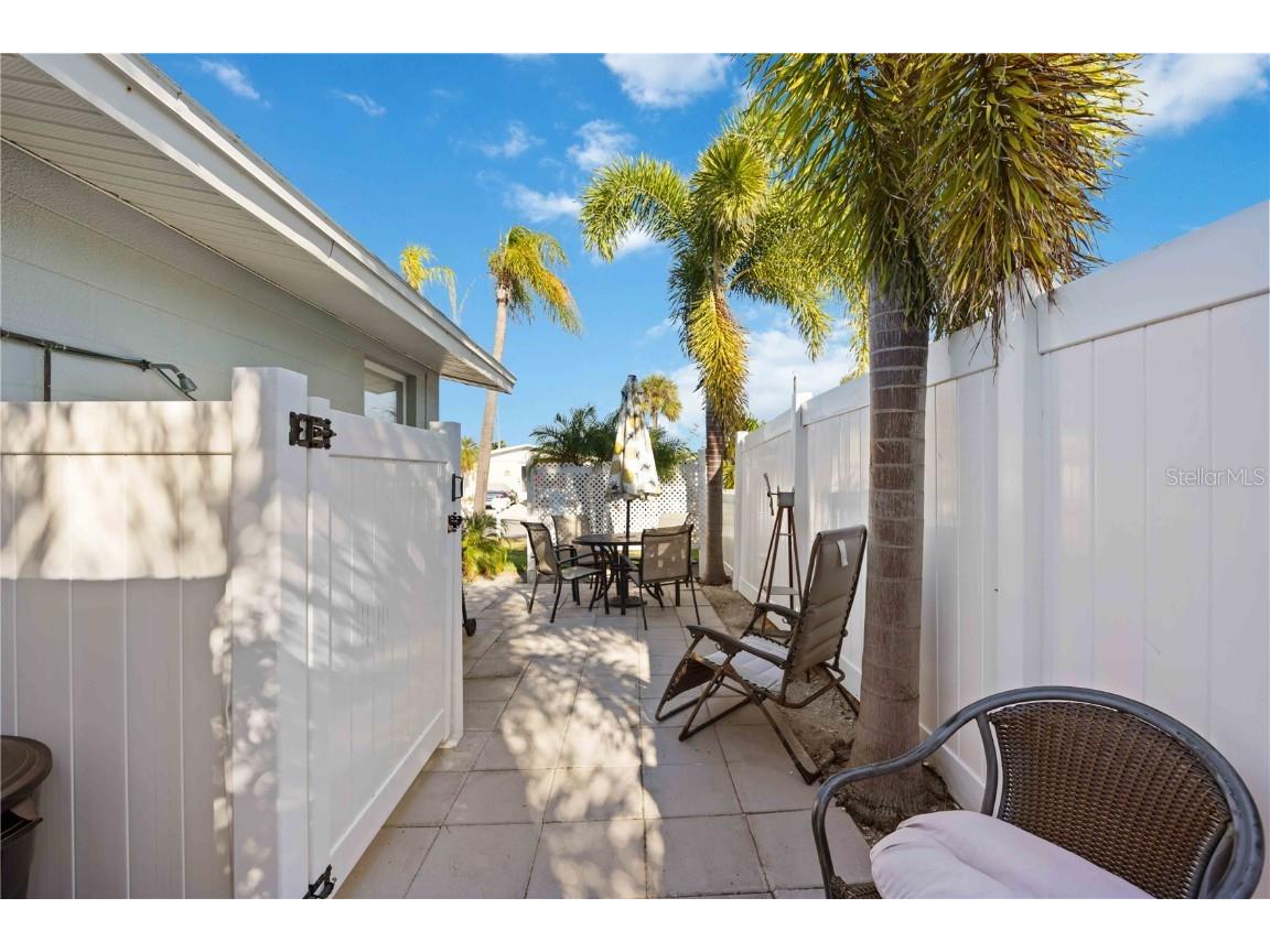 2904 Avenue B #A & B Holmes Beach FL 34217 A4671190 image19