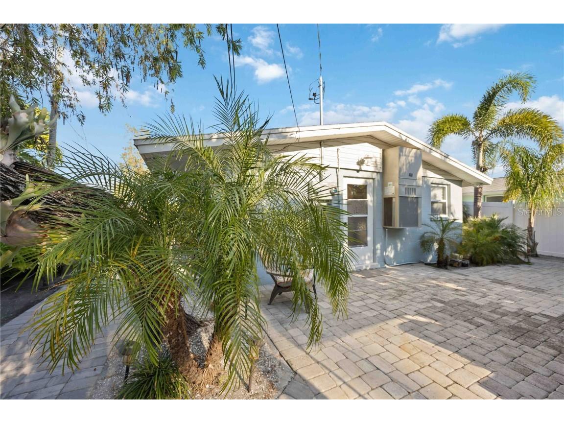 2904 Avenue B #A & B Holmes Beach FL 34217 A4671190 image24