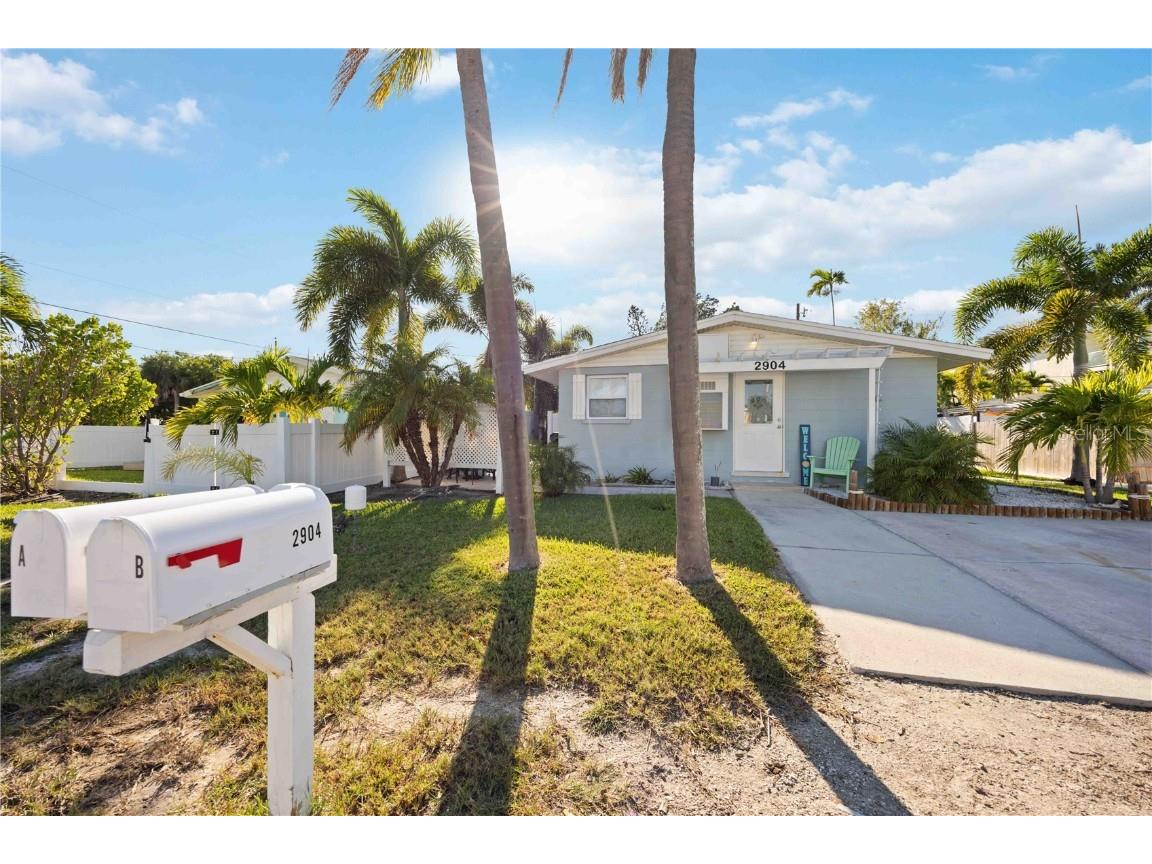 2904 Avenue B #A & B Holmes Beach FL 34217 A4671190 image3