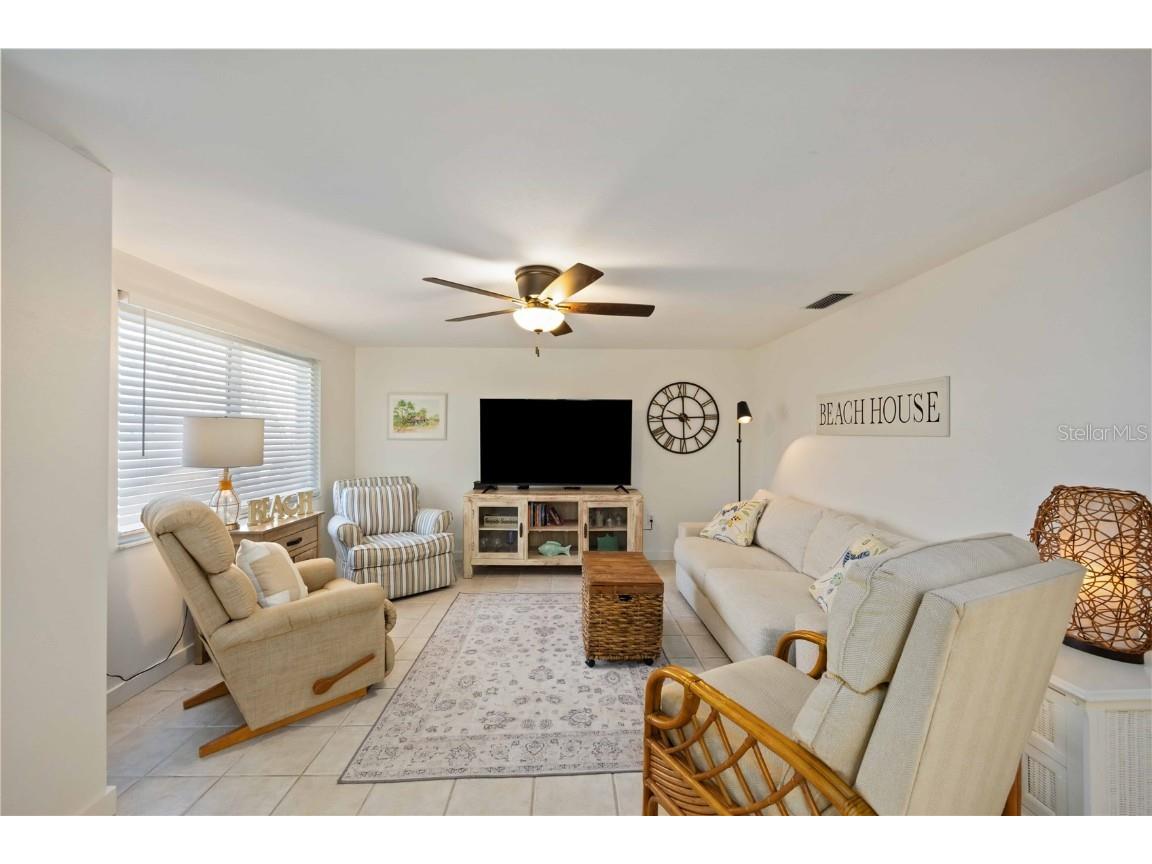 2904 Avenue B #A & B Holmes Beach FL 34217 A4671190 image5