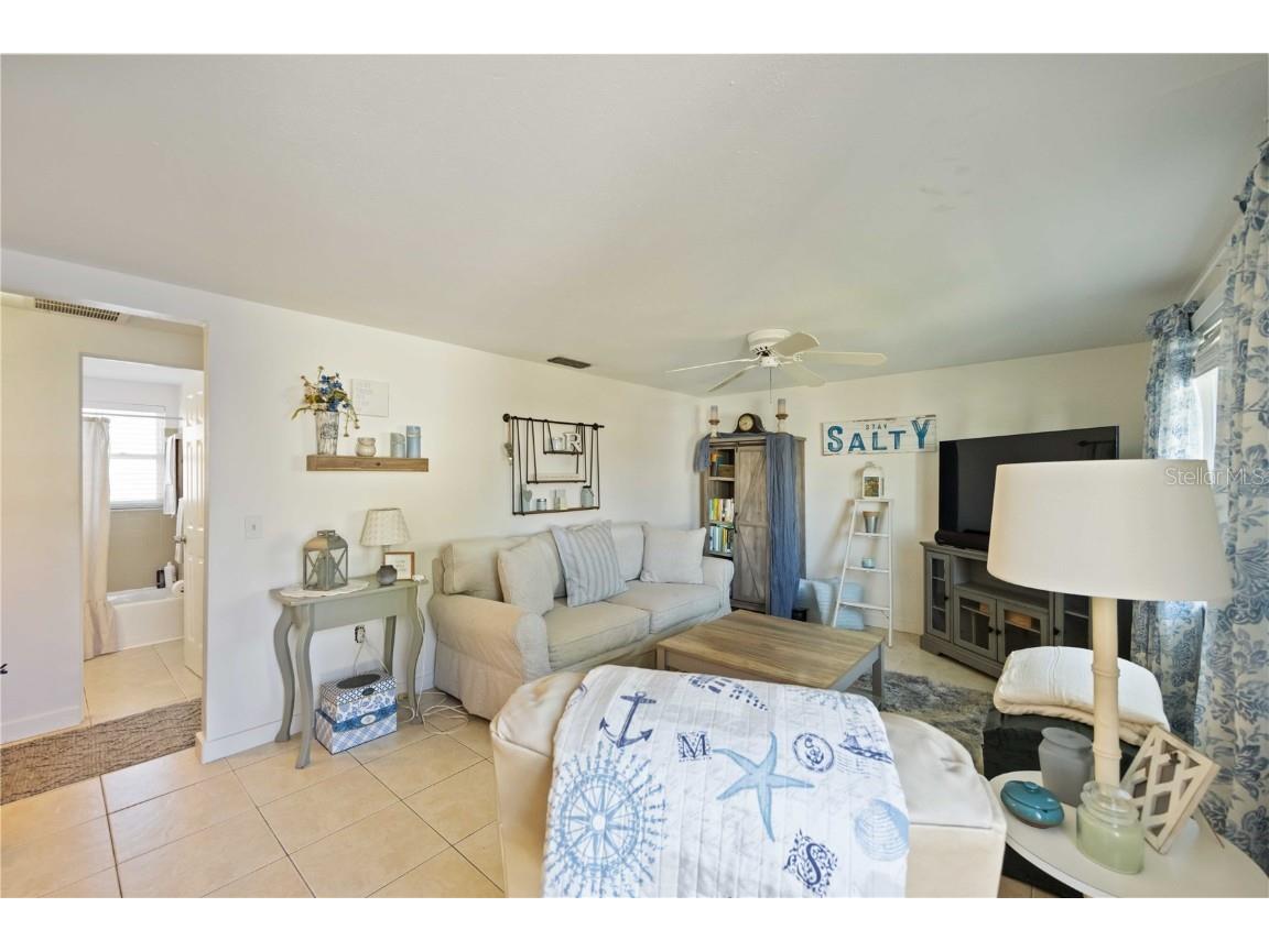 2904 Avenue B #A & B Holmes Beach FL 34217 A4671190 image52