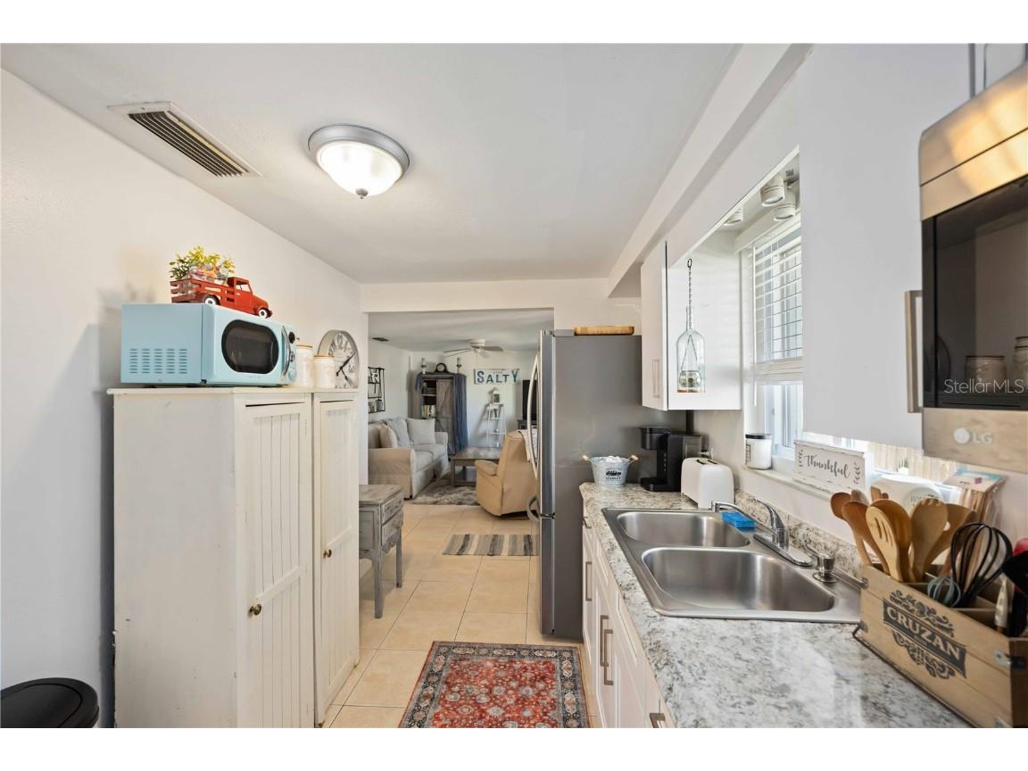 2904 Avenue B #A & B Holmes Beach FL 34217 A4671190 image55