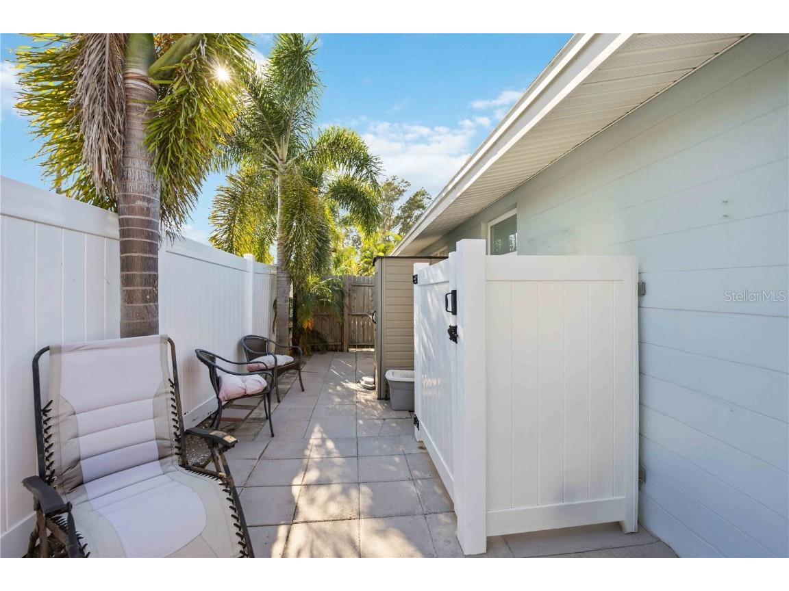 2904 Avenue B #A & B Holmes Beach FL 34217 A4671190 image63