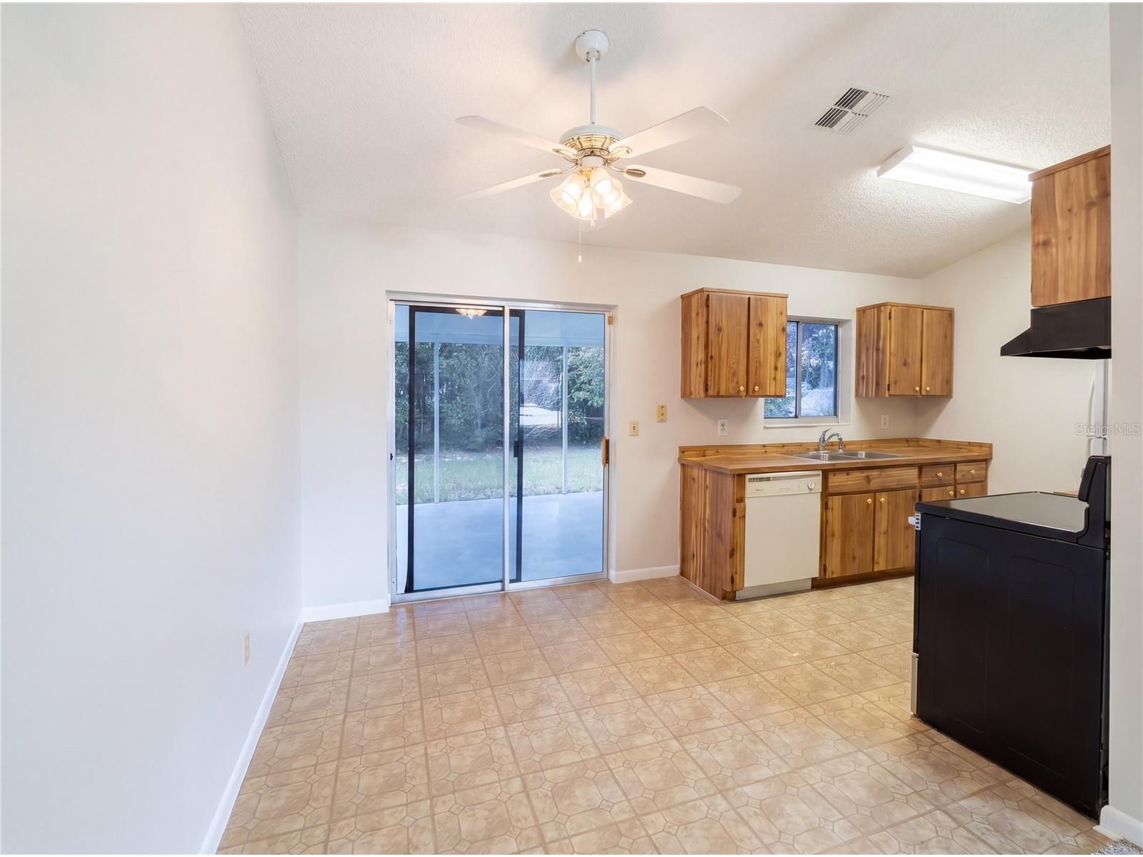 2904 Beal Street Deltona FL 32738 O6410391 image9