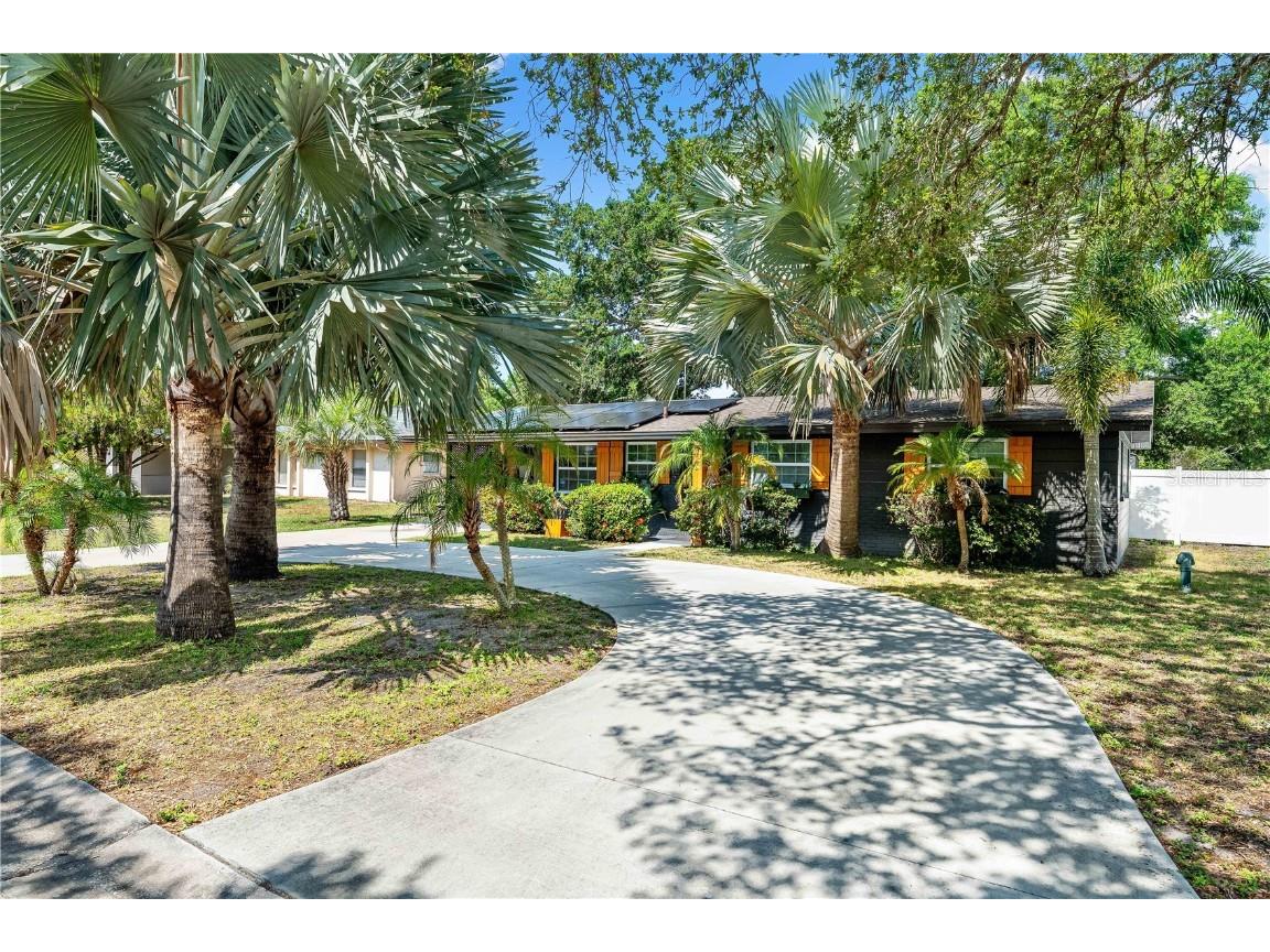 2904 Garriott Lane Sarasota FL 34232 A4613292 image1