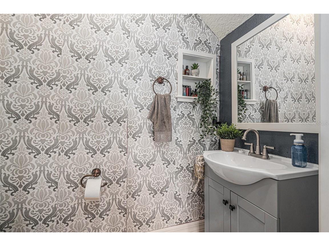 2904 Hansen Manor Lane Tampa FL 33611 TB8445444 image14