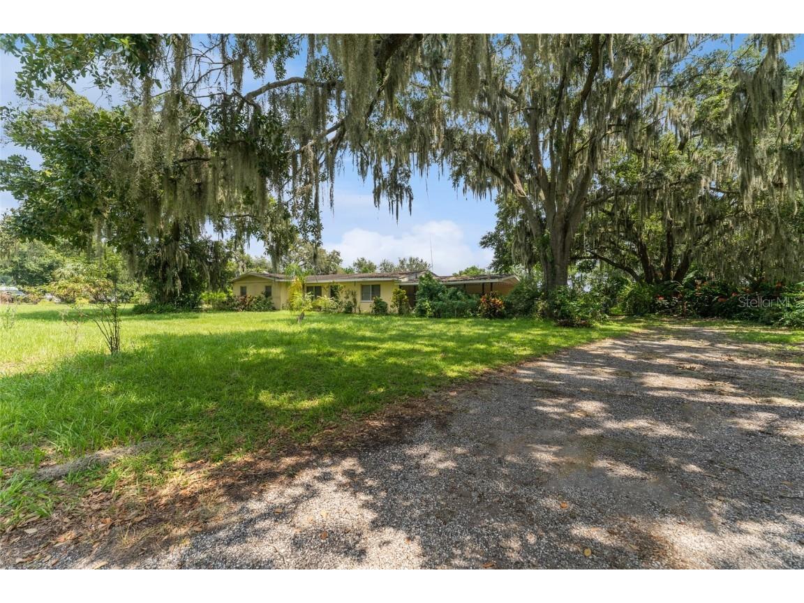 2904 Lewis Road Dover FL 33527 T3549350 image1