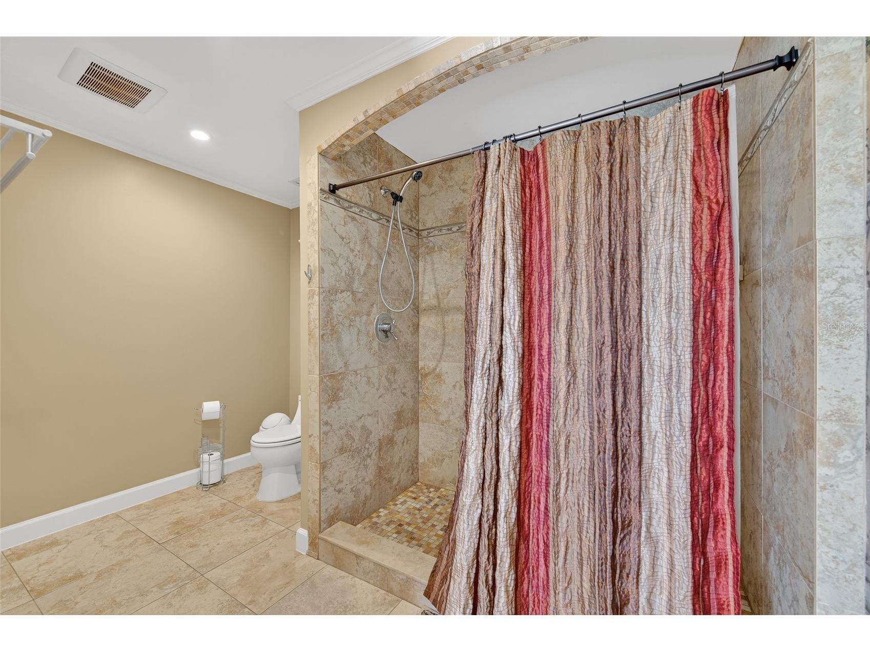 2904 S Peninsula Dr Daytona Beach Shores FL 32118 - HALIFAX RIVER O6398429 image44