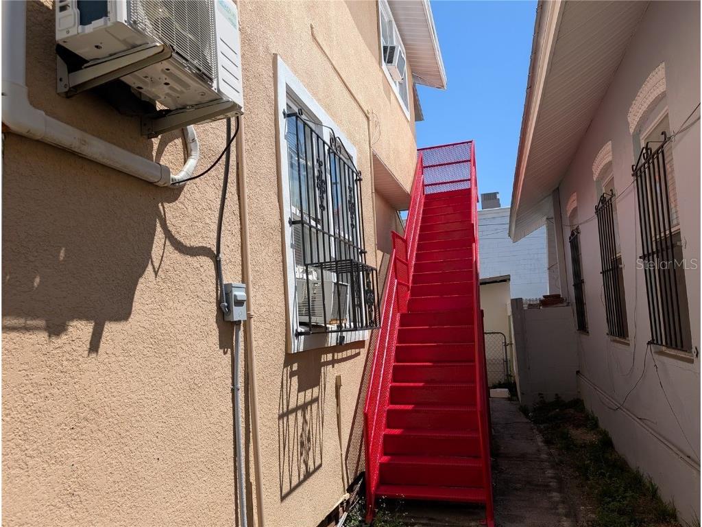 2904 W Chestnut Street #2 Tampa FL 33607 O6363721 image4