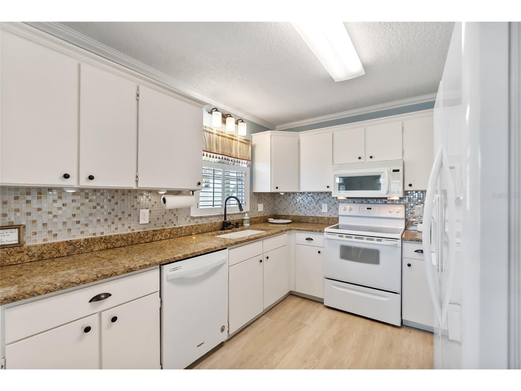 2905 Avenue C Holmes Beach FL 34217 A4690829 image16