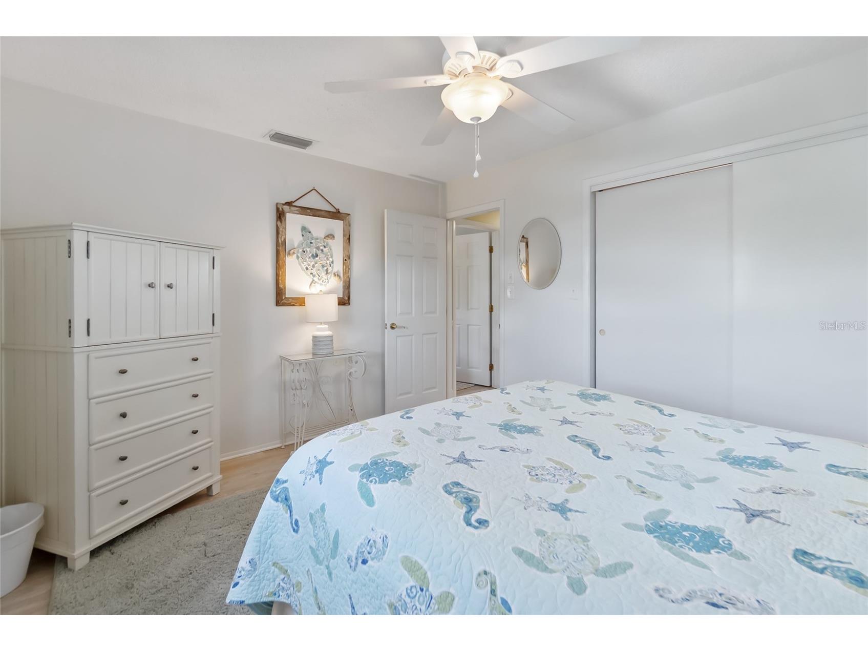 2905 Avenue C Holmes Beach FL 34217 A4690829 image25