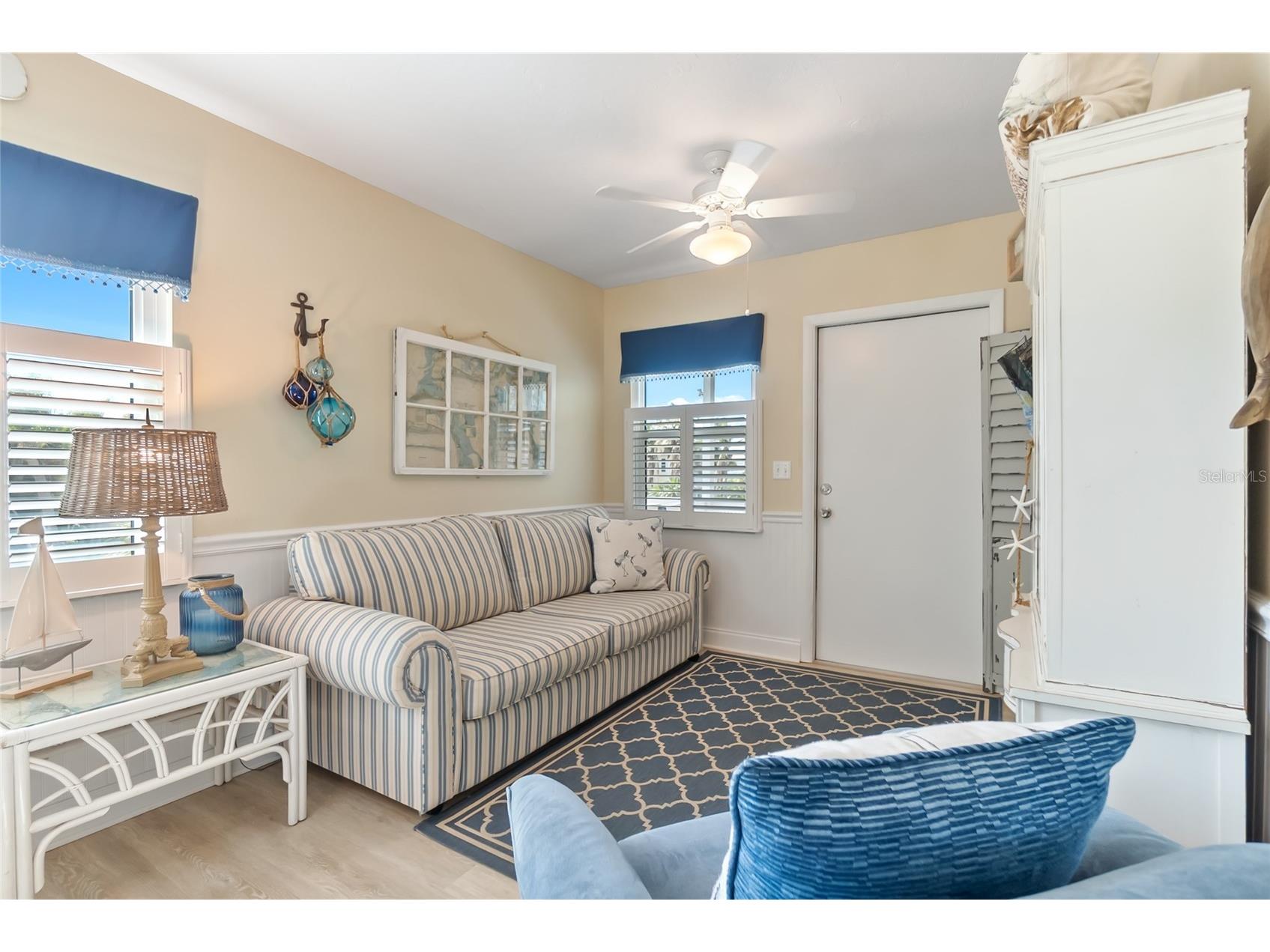2905 Avenue C Holmes Beach FL 34217 A4690829 image9