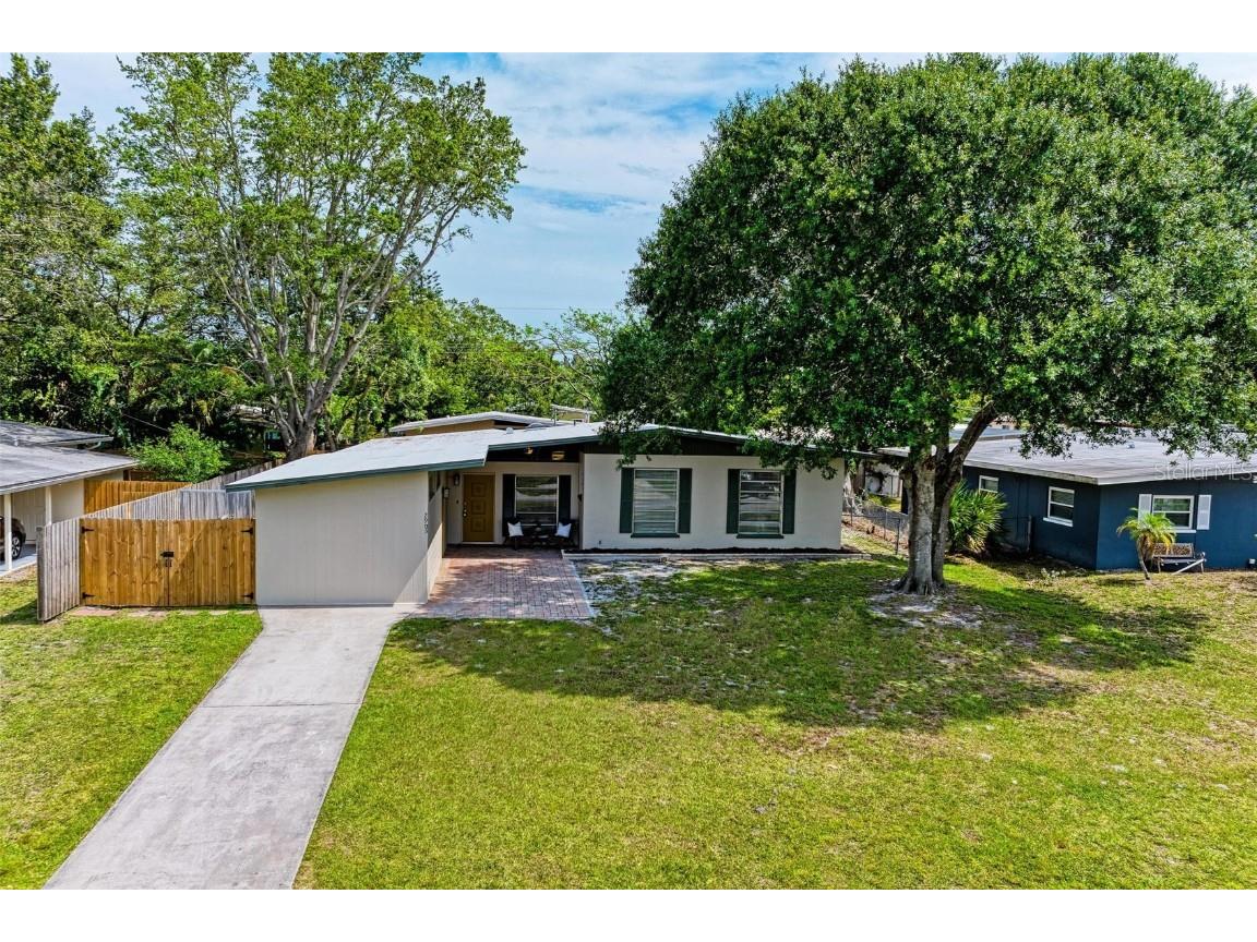 2905 Bay Street Sarasota FL 34237 A4570030 image1