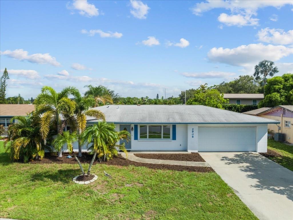 2906 22nd Avenue W Bradenton FL 34205 C7480398 image1
