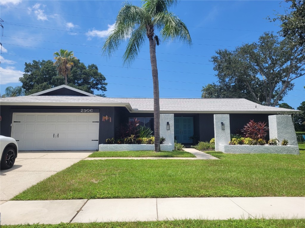 2906 Clubhouse Drive W Clearwater FL 33761 U8253112 image1