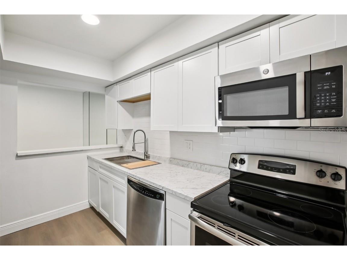 2906 Lichen Lane #B Clearwater FL 33760 TB8432643 image8