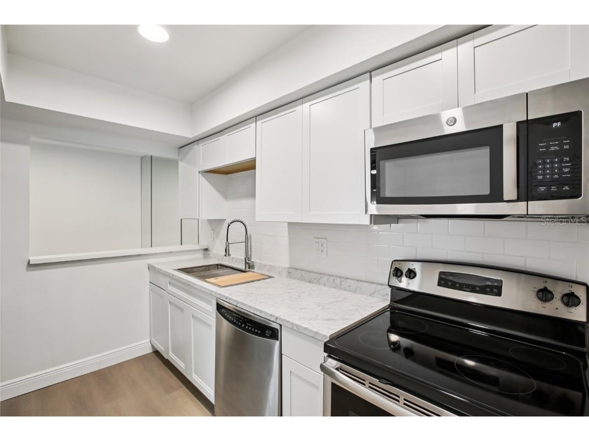 2906 Lichen Lane #B Clearwater FL 33760 TB8448815 image11