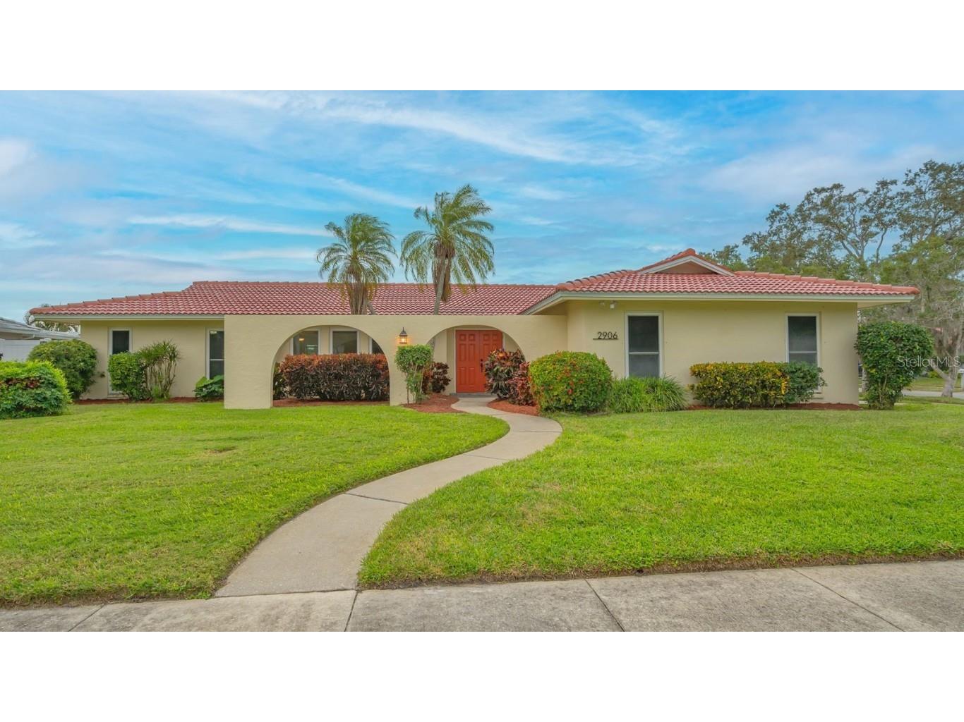 2906 Tuckerstown Drive Sarasota FL 34231 A4594803 image1