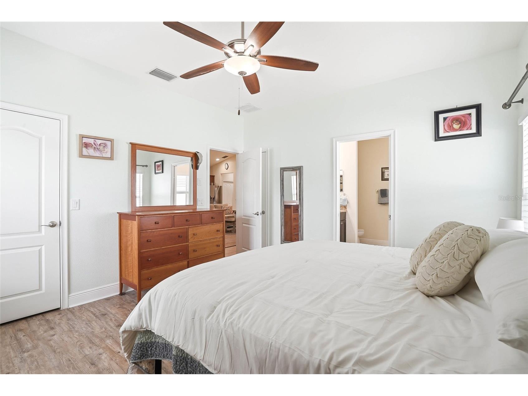 2906 W Douglas Street Tampa FL 33607 TB8511934 image17