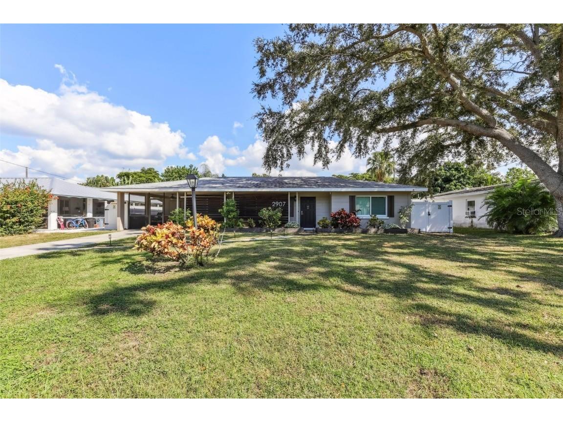 2907 Marshall Drive Sarasota FL 34239 A4669618 image1