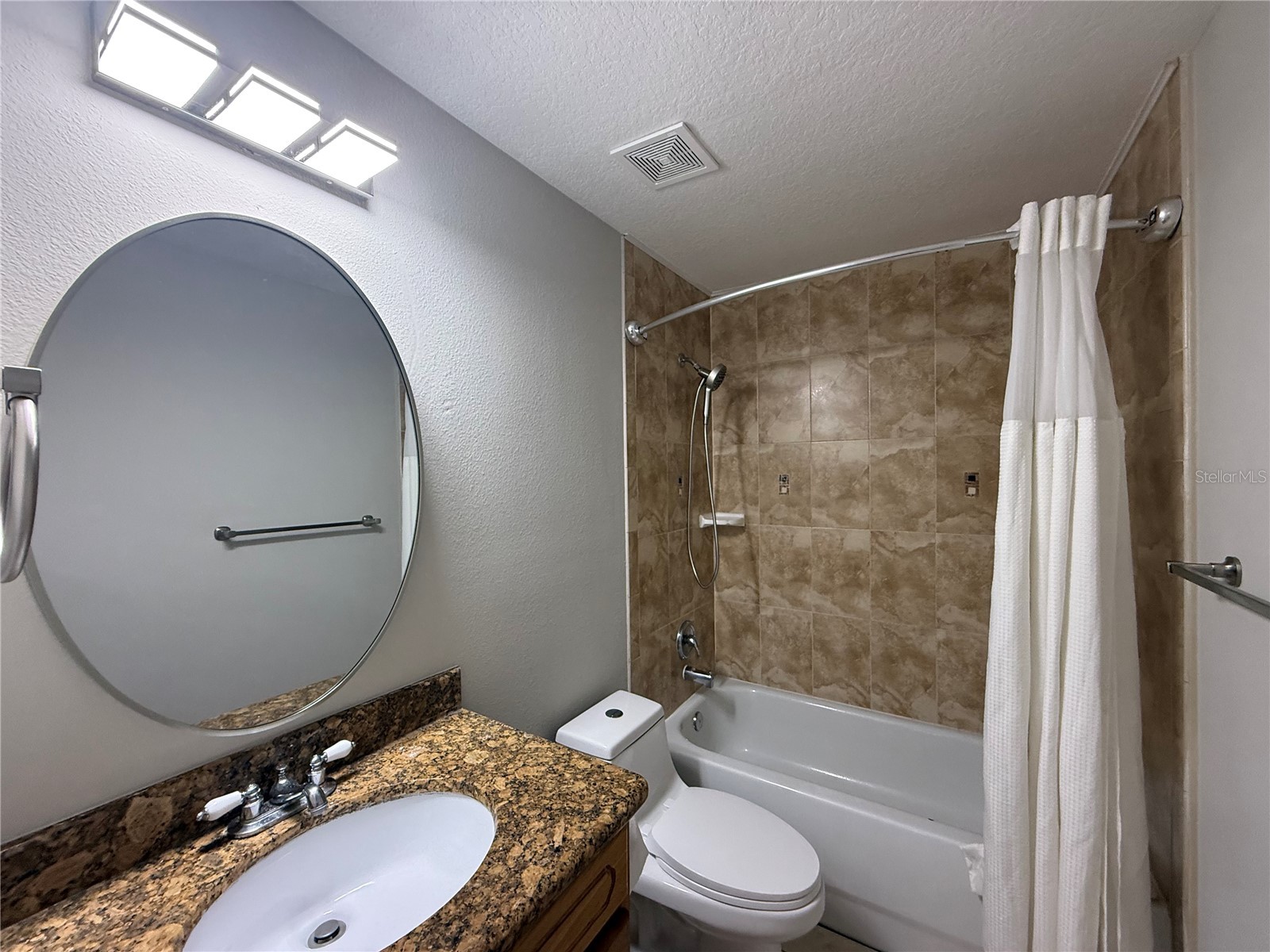 2907 W Chestnut Street Tampa FL 33607 TB8517605 image15
