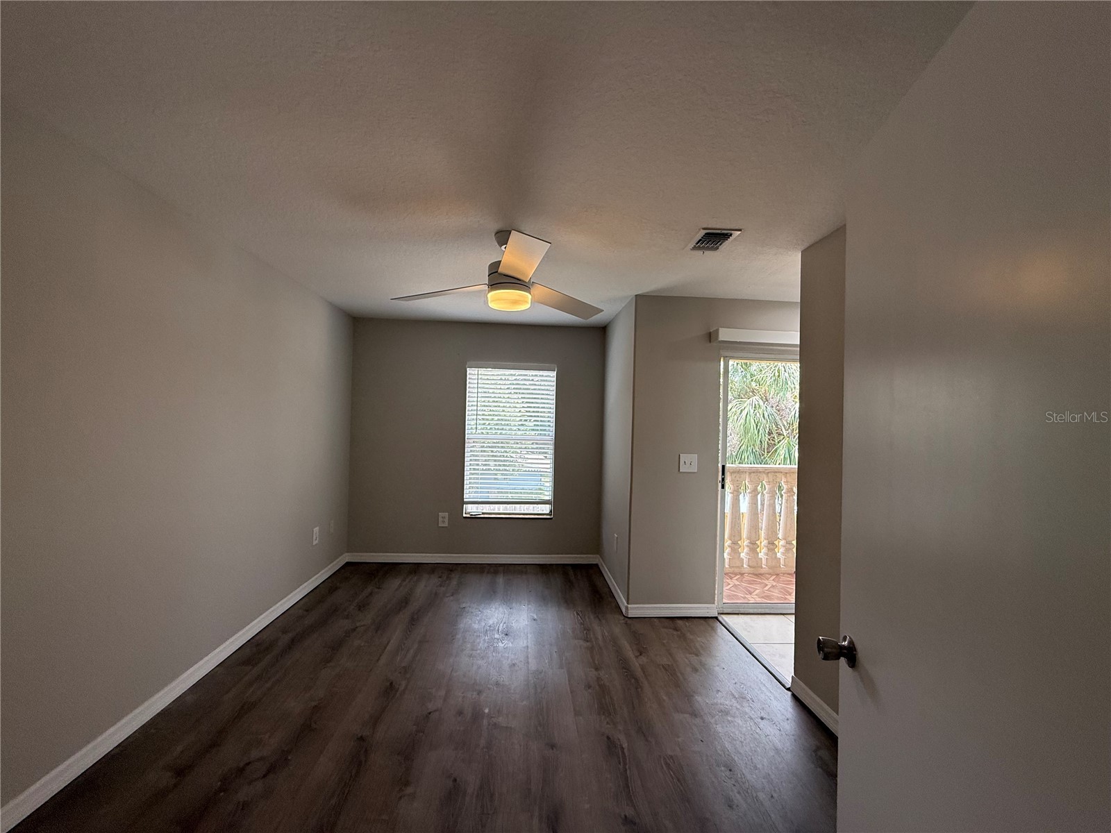 2907 W Chestnut Street Tampa FL 33607 TB8517605 image2