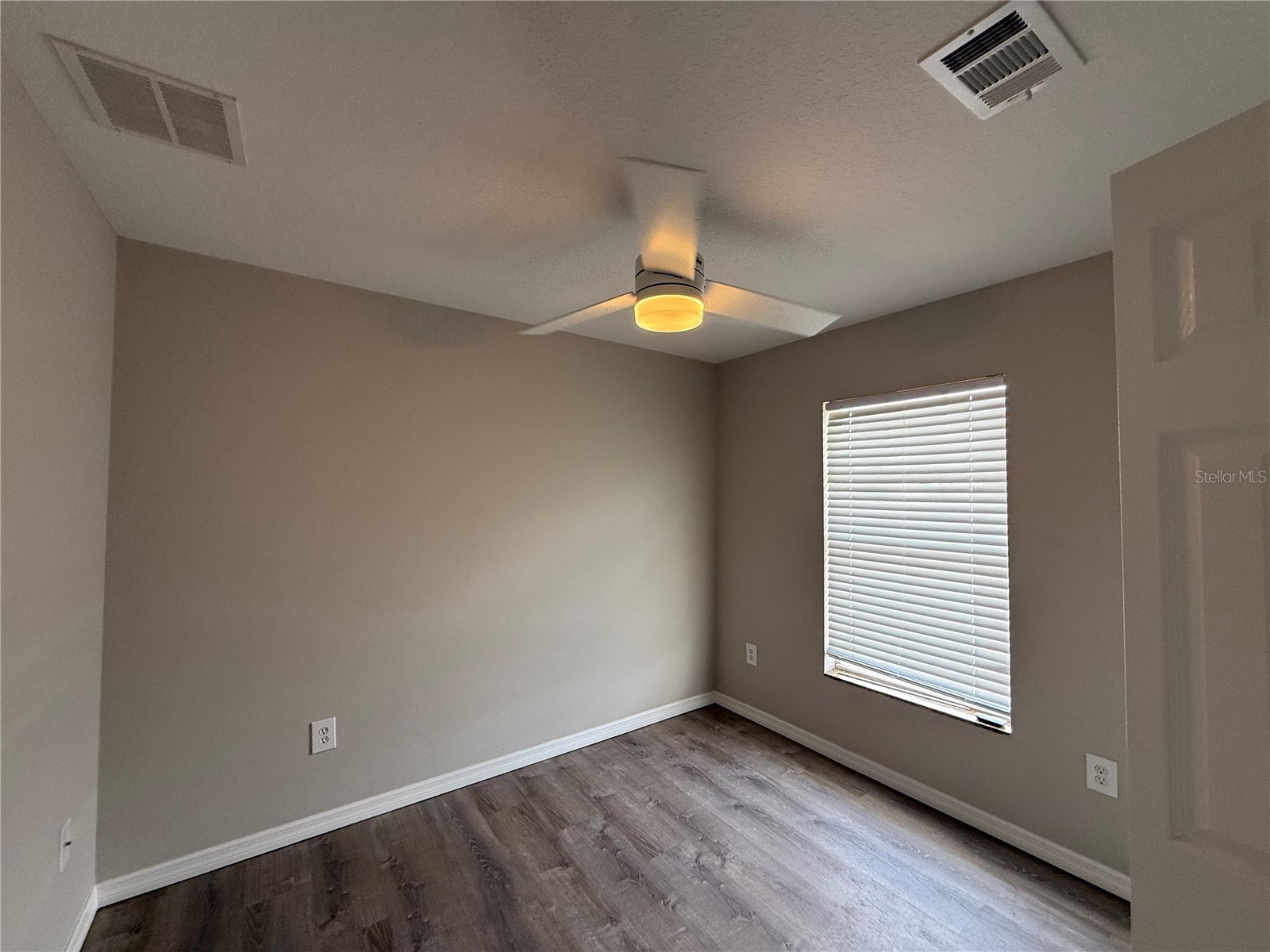 2907 W Chestnut Street Tampa FL 33607 TB8517605 image6