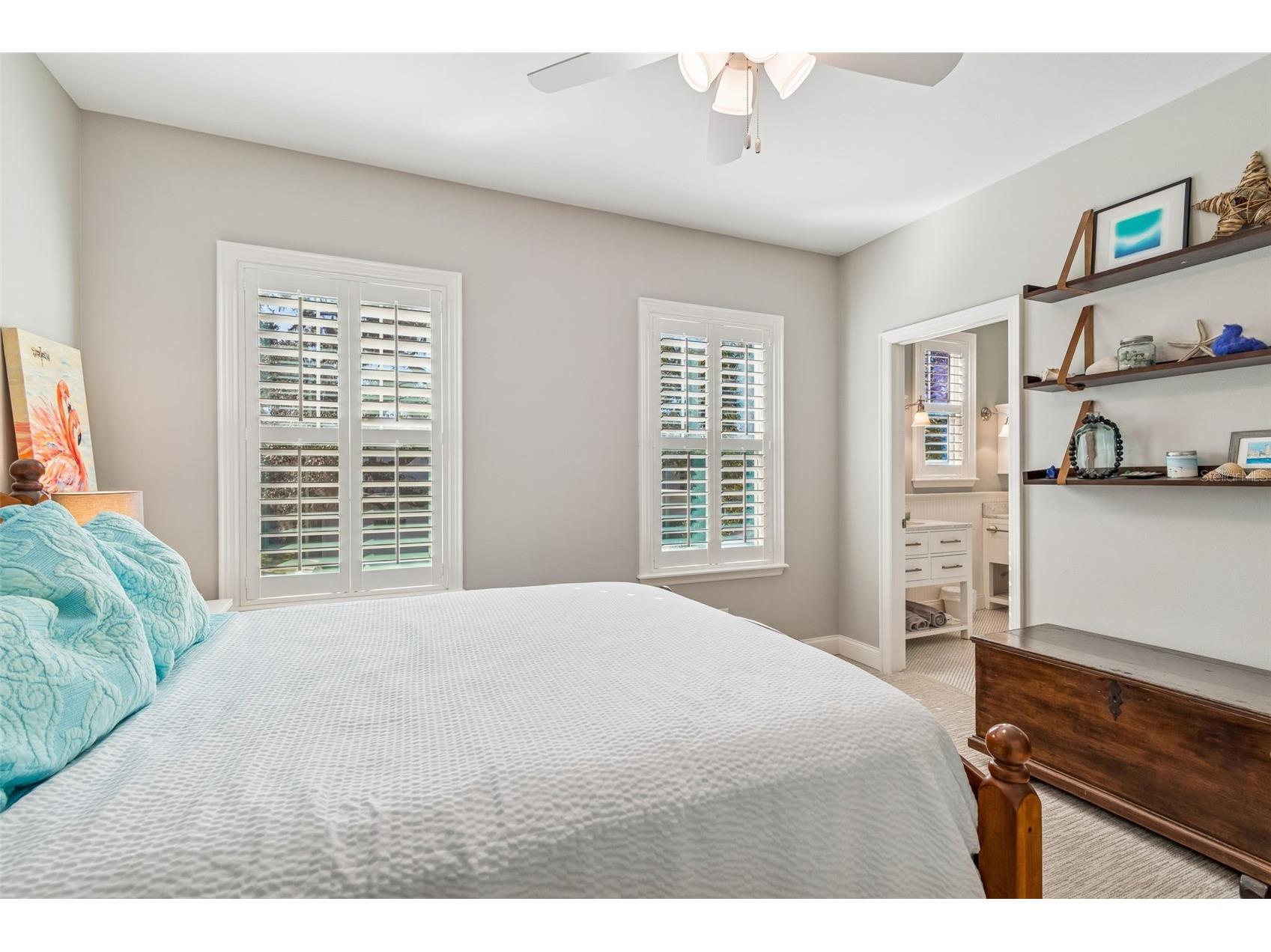 2907 W Hawthorne Road Tampa FL 33611 TB8475416 image40