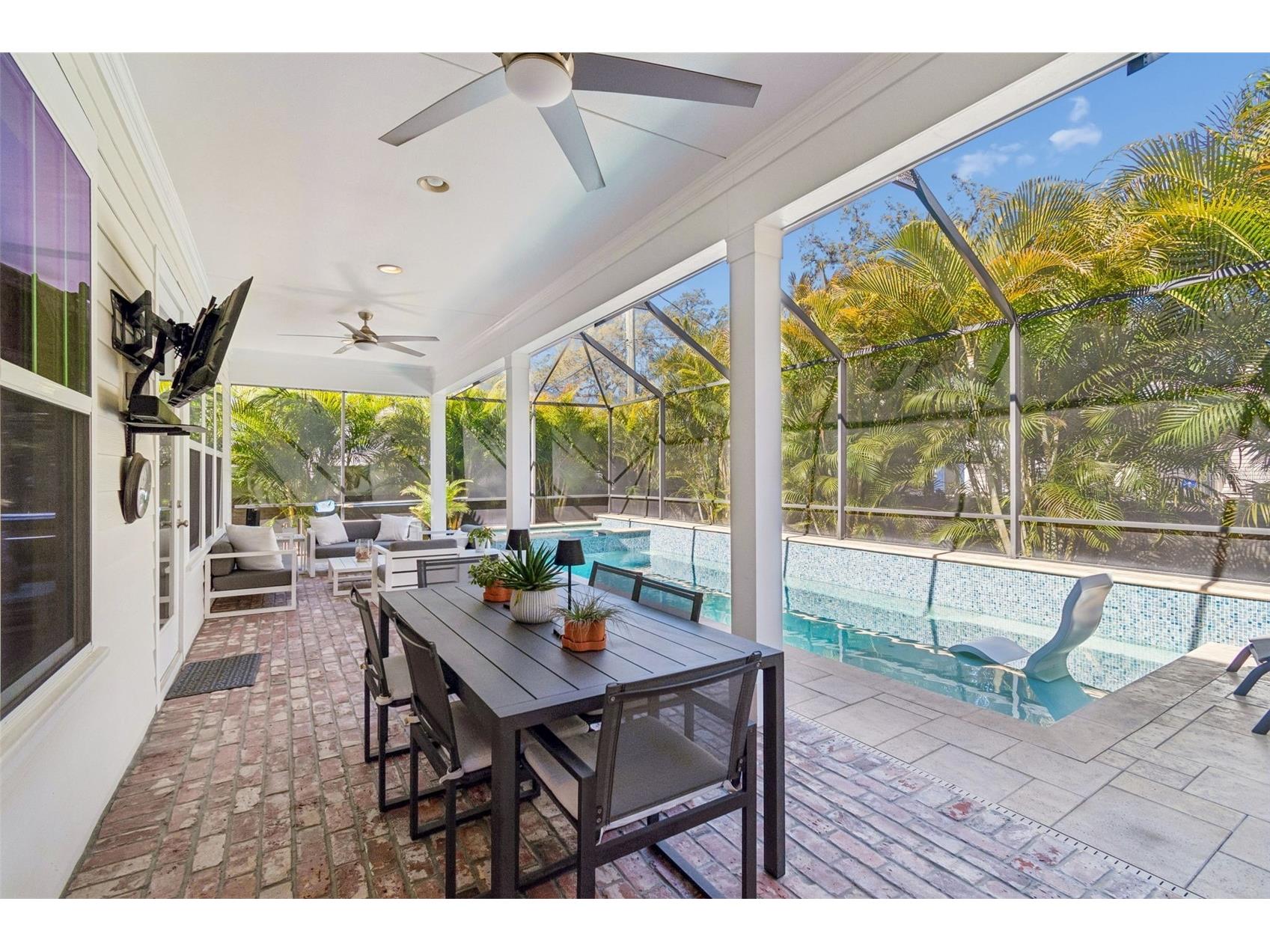 2907 W Hawthorne Road Tampa FL 33611 TB8475416 image50