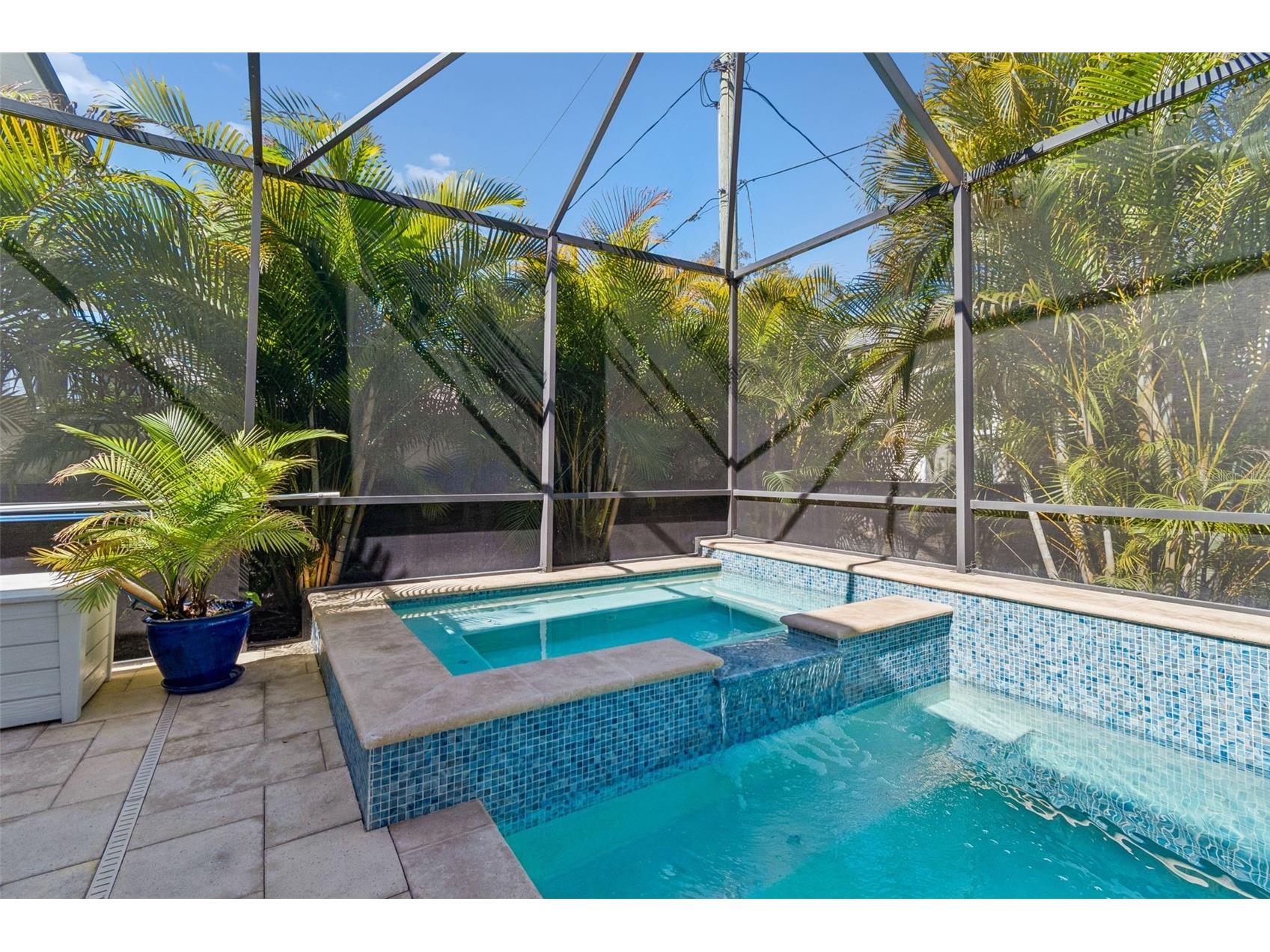 2907 W Hawthorne Road Tampa FL 33611 TB8475416 image54