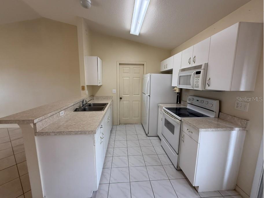 2908 9th Avenue Drive E Palmetto FL 34221 A4673760 image7