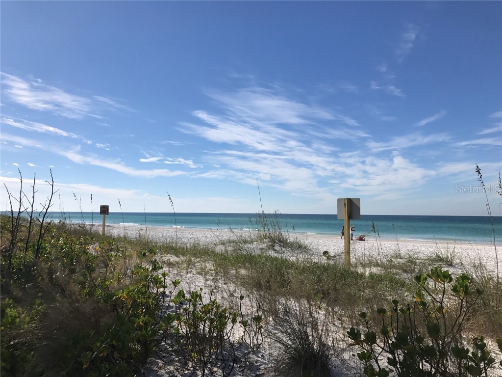 2908 Avenue B Holmes Beach FL 34217 A4672816 image19