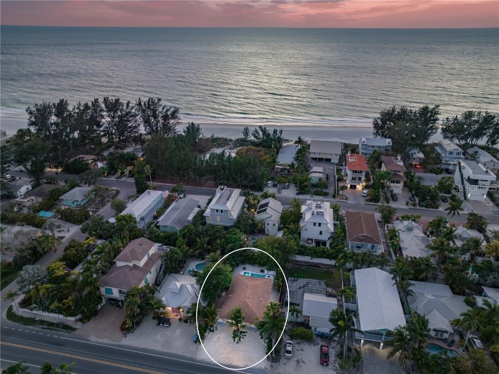 2908 Gulf Drive Holmes Beach FL 34217 A4559453 image1