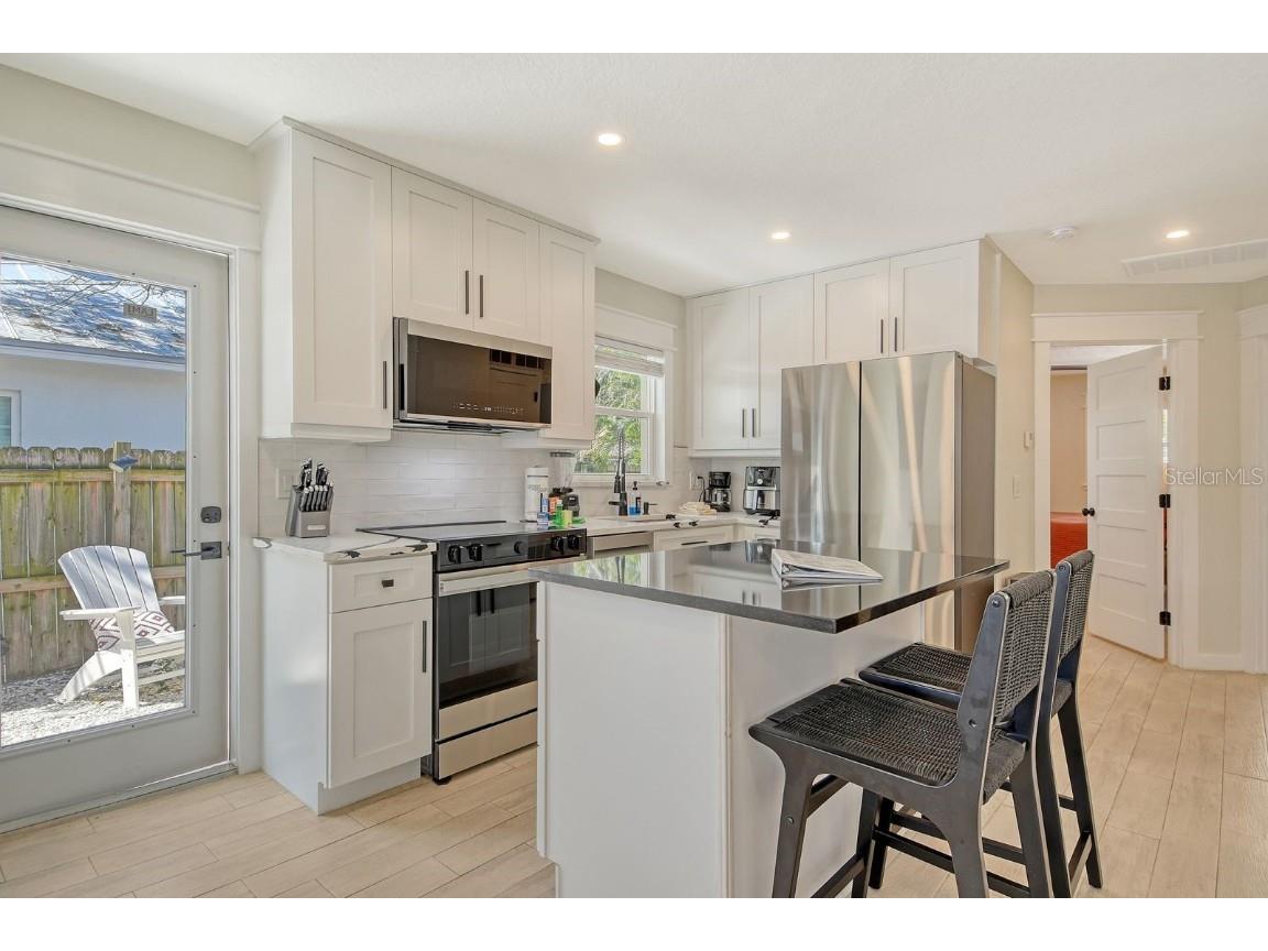 2908 Gulf Drive Holmes Beach FL 34217 A4653182 image12