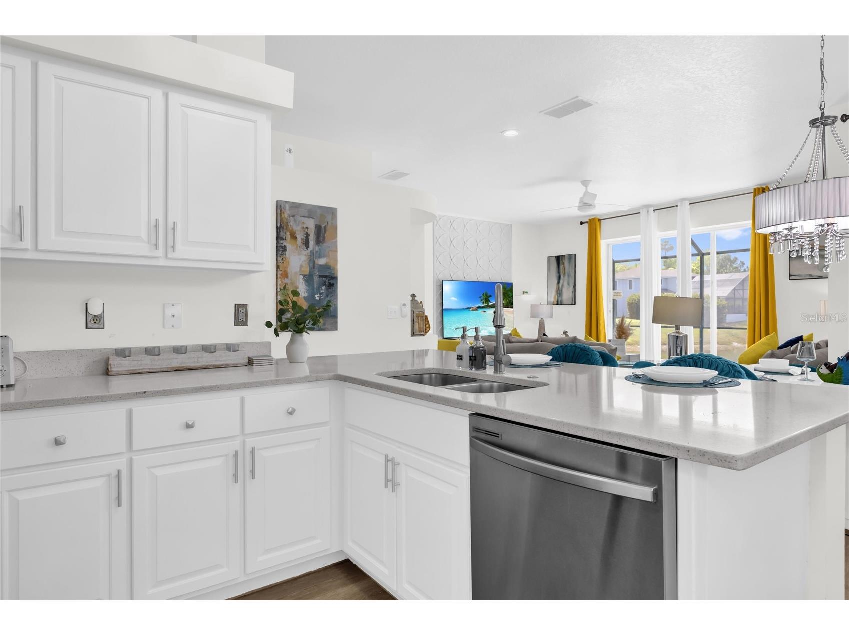 2908 Sunset Lakes Boulevard Kissimmee FL 34747 O6401842 image8