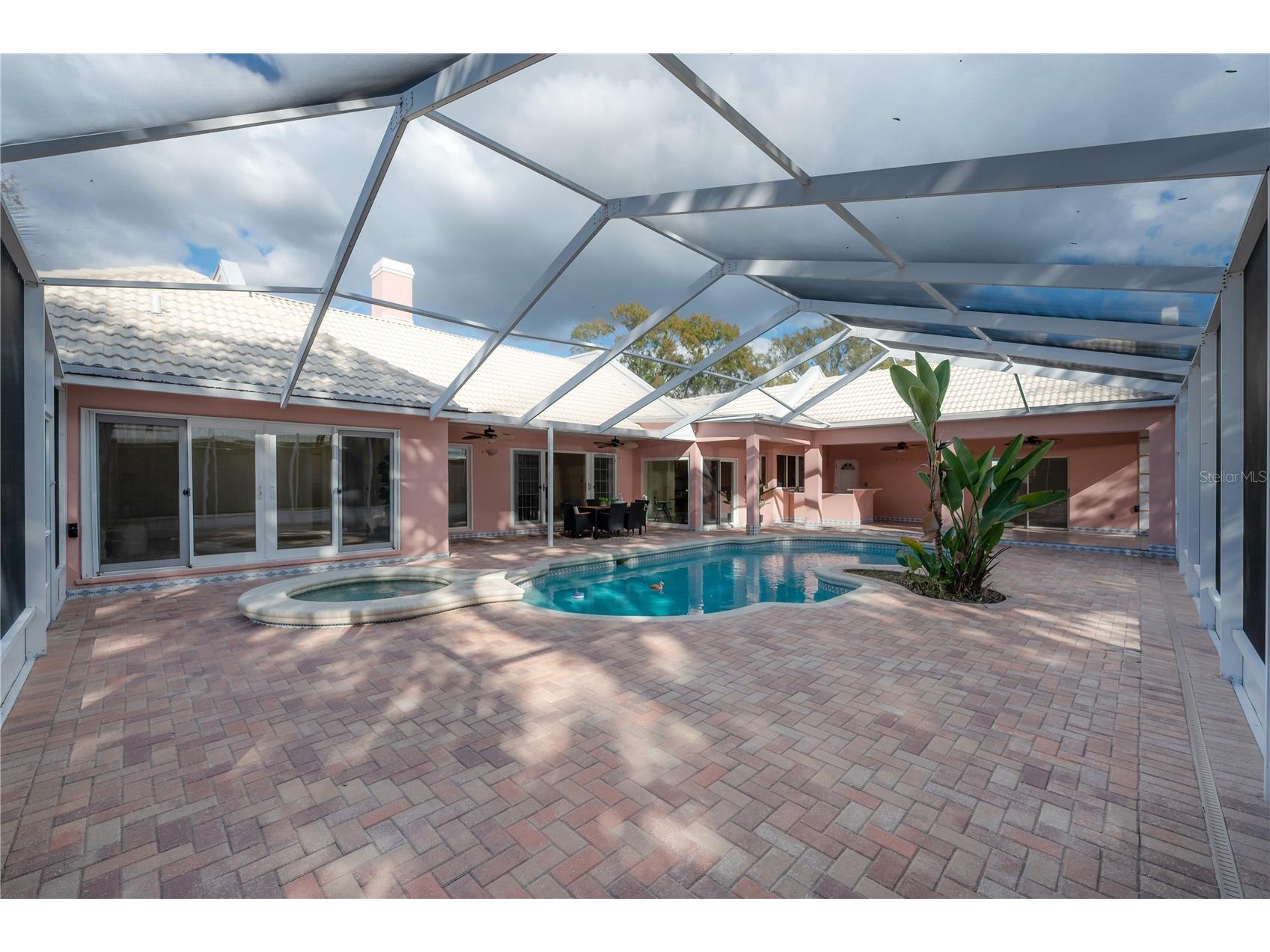 2908 Whittington Place Tampa FL 33618 TB8463409 image19