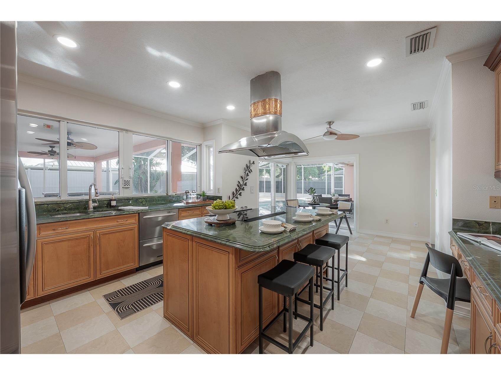 2908 Whittington Place Tampa FL 33618 TB8463409 image38