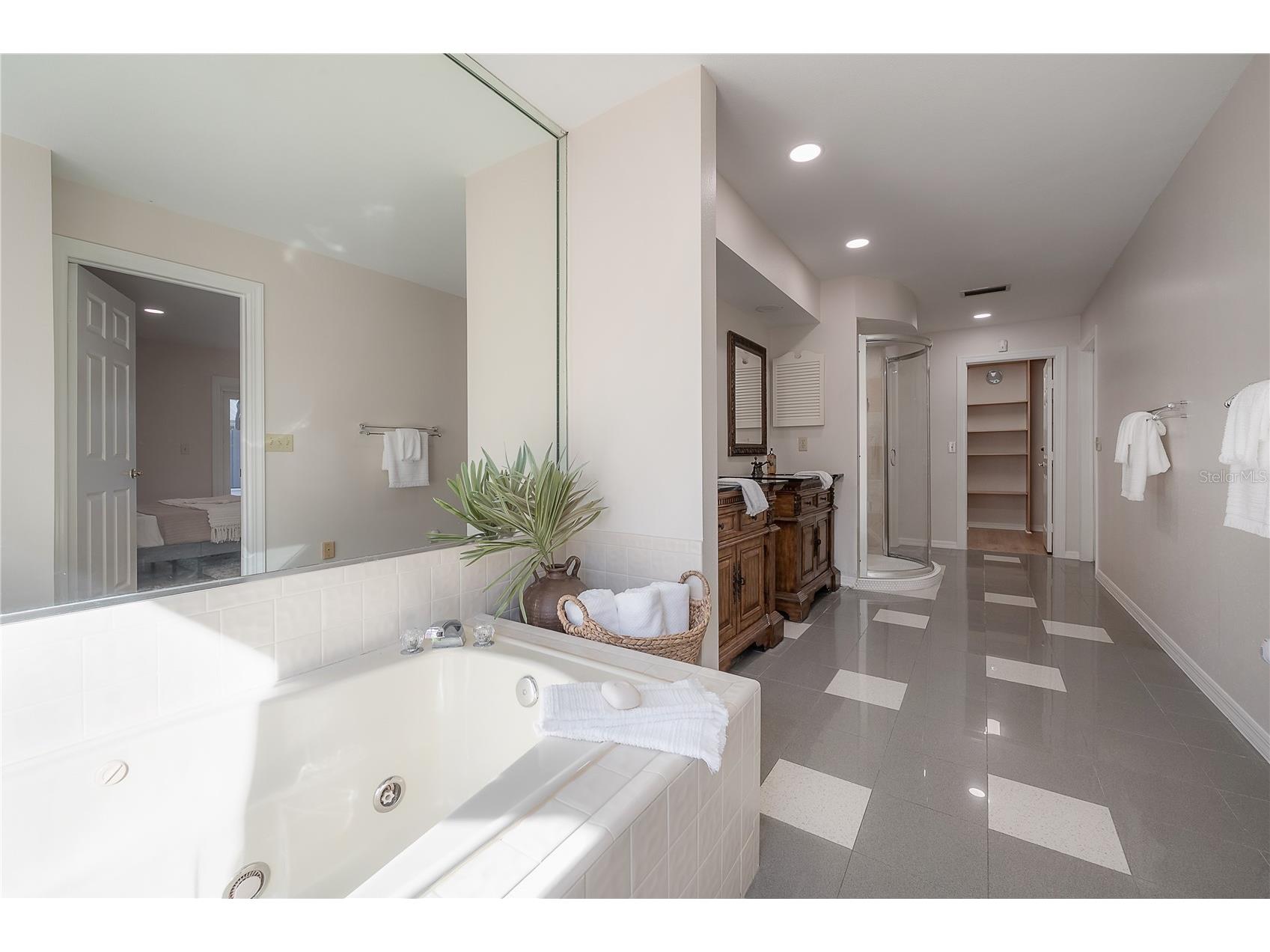 2908 Whittington Place Tampa FL 33618 TB8463409 image49