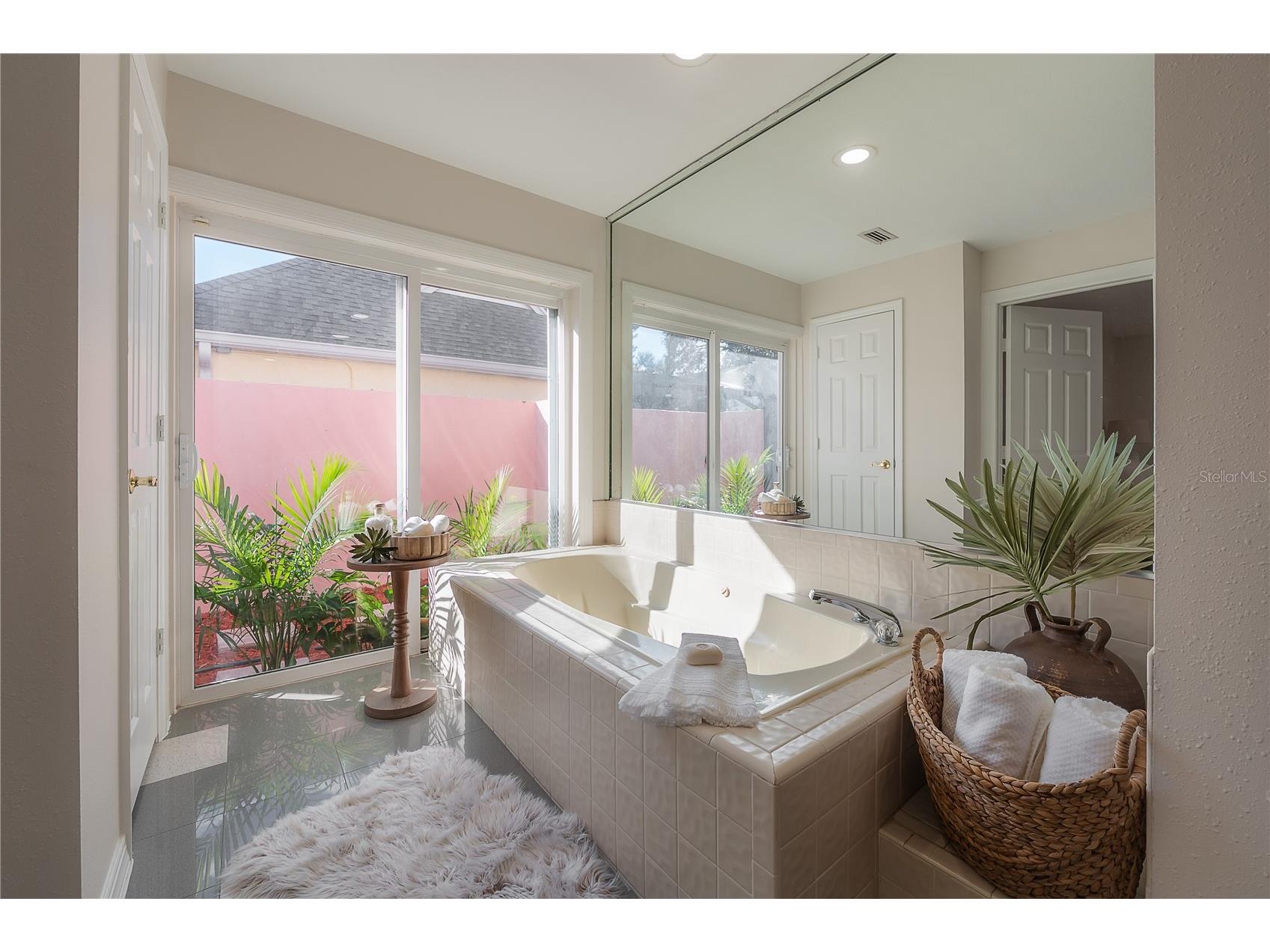 2908 Whittington Place Tampa FL 33618 TB8463409 image59
