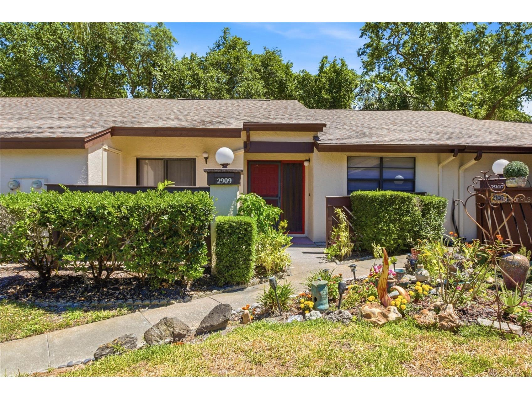 2909 Fig Court Palm Harbor FL 34684 TB8506291 image1
