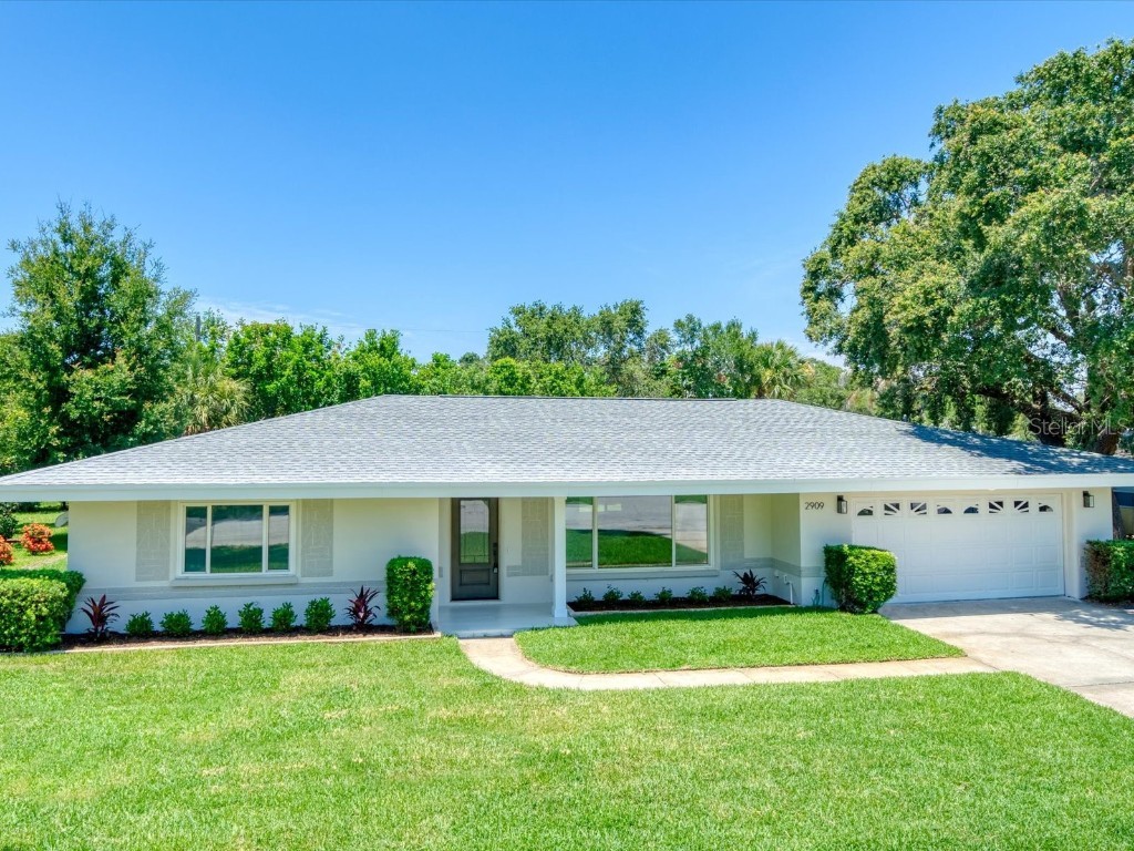 2909 Sunset Boulevard Belleair Bluffs FL 33770 U8205244 image1